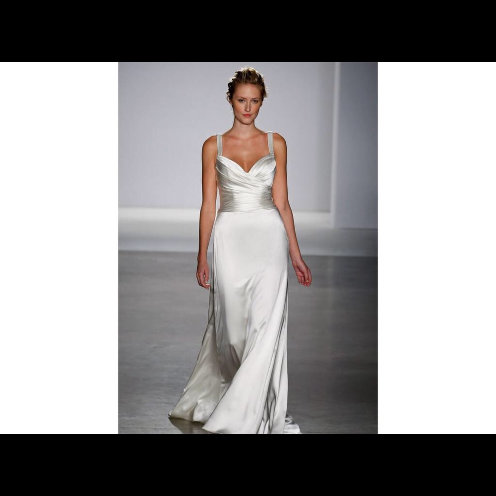 Brand new wedding dress